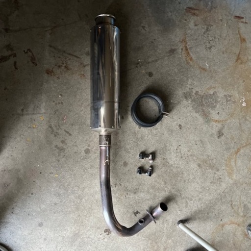 YAMAHAマジェスティ4d9用 社外品マフラー