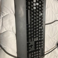 Corsair 銀軸キーボードの画像