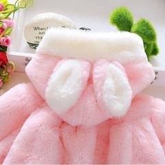 女の子用　フード付きコートの画像