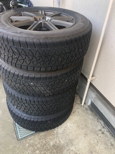 235/65/18 