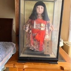 【差し上げます】日本人形ケース付き