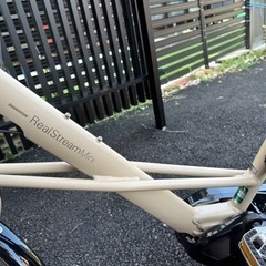 <お値段交渉承ります!>電動アシスト自転車　20インチ　12.3Ah ブリヂストンリアルストリームミニ　レトログレージュ　定価15万円の画像