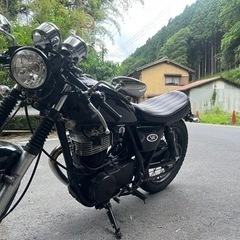 sr400と4気筒ネイキッド交換希望です。