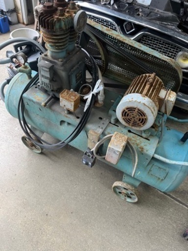 エアコンプレッサー（フジ）