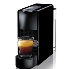 ネスプレッソコーヒーメーカー　エッセンサミニ