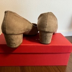 オリエンタルトラフィック　ベージュ　パンプスの画像