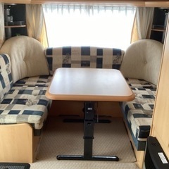 キャンピングトレーラー　Hobby 495UK deluxe の画像