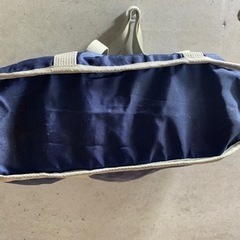 学校用のバッグの画像