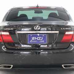 【トヨタが誇る高級車！！】高級車の中でも全体のバランスが良く作られている車なので町乗りでも不自由なく乗れます。の画像