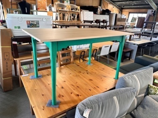 未使用（展示品）　キツツキ　ダイニングテーブル　飛騨産業　幅1250　奥750　高さ700㎜