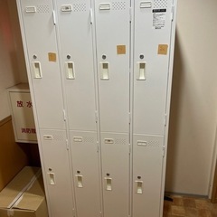 鍵付きロッカー　無料で差し上げます