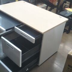 KMK　オフィスデスク　SDF-TKNL7LSAW　幅：約120ｃｍ×奥行：70ｃｍ×高さ：約70ｃｍの画像