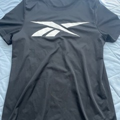リーボック　メンズ　Sサイズ　Tシャツ