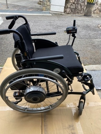 ヤマハ　ノヴァ-e  電動車椅子　大型バッテリー付き
