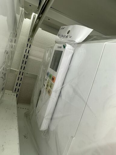 ジモティ来店特価!!　エアコン　東芝　RAS-J221E1R　2022　　J-0850