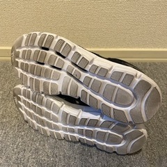 adidas スニーカー　24.5cmの画像