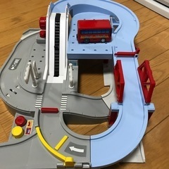 トミカ　くるくるバスタウン　箱無しの画像