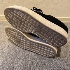 ほぼ新品　PUMA スニーカー　22.5cmの画像