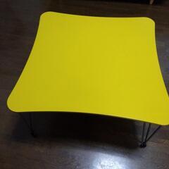 サイドテーブルの画像