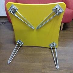 サイドテーブルの画像