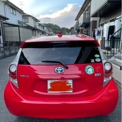 トヨタ　アクア　(ワンオーナー車)の画像