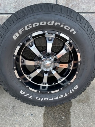 タイヤホイール4本　275/65R17 プラド等に！BFGoodrich