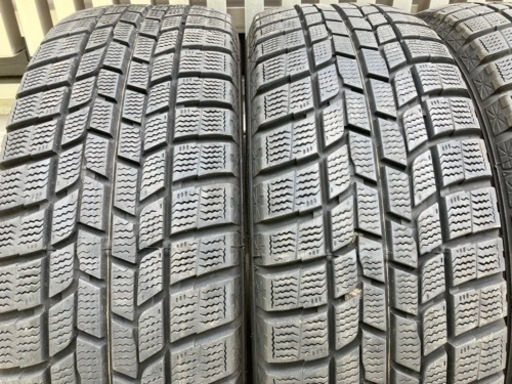 195/65R15バリ山スタッドレスタイヤ4本　プリウス、ノア、ヴォクシー、ステップワゴン等　ランクB