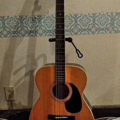 中古ギター　Morris F-25　（ハードケース）