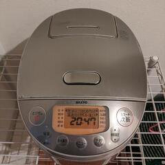 【引渡待ち】炊飯器&ラック付き