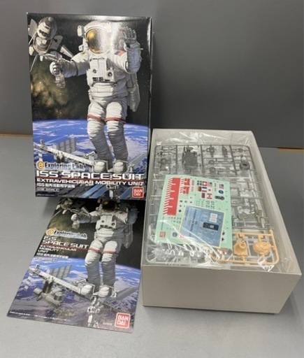 【新品】BANDAI ISS SPACE SUIT 船外活動用宇宙服　NASA  バンダイ