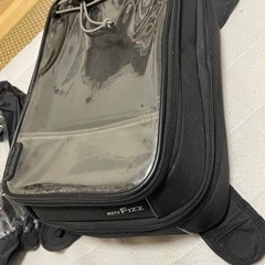【取りに来てくださる方優先】バイク用タンクバッグ　モトフィズ　タ...