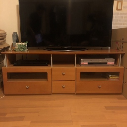 テレビボード