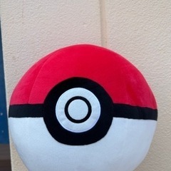 ポケモンボール　ぬいぐるみ