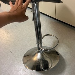 クルクル回る椅子　黒色の画像