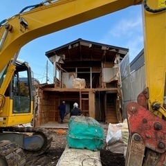 【急募】一般住宅の解体の募集　作業員　事務　営業　重機オペレーター　トラック運転手の画像