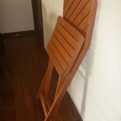 【超お買い得】木製ガーデンチェア（折り畳み式）2脚セット【値下げ最終価格】の画像
