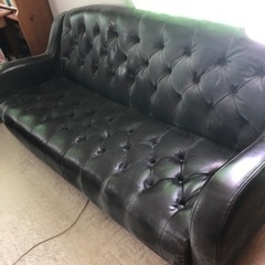 ブラック３人掛けソファ 革製品