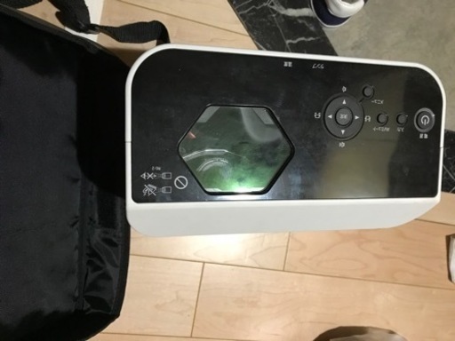 完動品です。RICOHプロジェクター