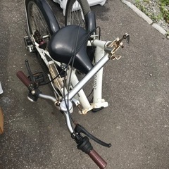 【20インチ】Bergamo ベルガモ 6段階切替 折りたたみ自転車 コンパクトの画像