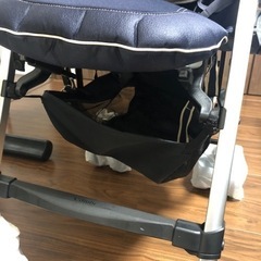 ベビーカー　combi  A型　ネイビーの画像