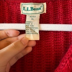 赤のセーター 古着の画像