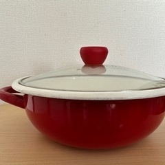 お話し中です　ホーロー鍋