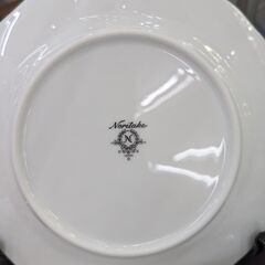 ☆ドリーム荒牧店☆☆ジモティー割引有り☆Noritake レースウッドゴールド ティーセット　ag-gf080の画像