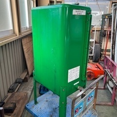 エンジンオイル用　タンク