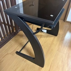 パソコン机