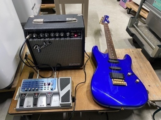 お薦め品‼️激安‼️フェルナンデス エレキギター フェンダーアンプ BOSSマルチエフェクター