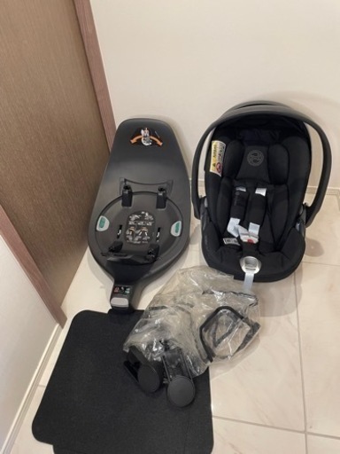 2022年購入　サイベックス　クラウドZ  ベースZ レインカバー、シート付き