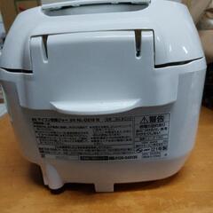 象印 マイコン炊飯ジャー4mm黒厚釜　ML-DS10　5.5合　2021年製の画像