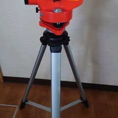 レベラー（C3E）と三脚とゲージ2本・中古品の画像