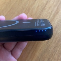 モバイルバッテリーマッグネット式ワイヤレスバッテリーの画像